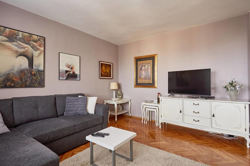 Spacious Modern Apartment In Peaceful Neighborhood Skopje Exteriér fotografie